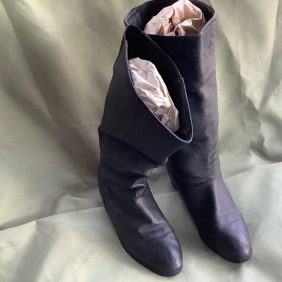 Pull-on above calf boots - Picture 3 of 12